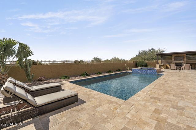 909 W SPUR Drive, Phoenix, AZ 85085