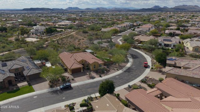 909 W SPUR Drive, Phoenix, AZ 85085