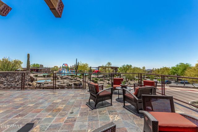 909 W SPUR Drive, Phoenix, AZ 85085