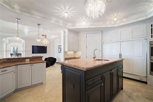 3300 NE 171st St, North Miami Beach, FL 33160