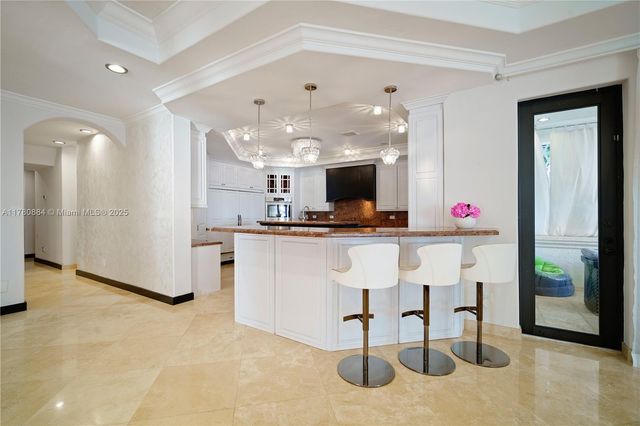 3300 NE 171st St, North Miami Beach, FL 33160