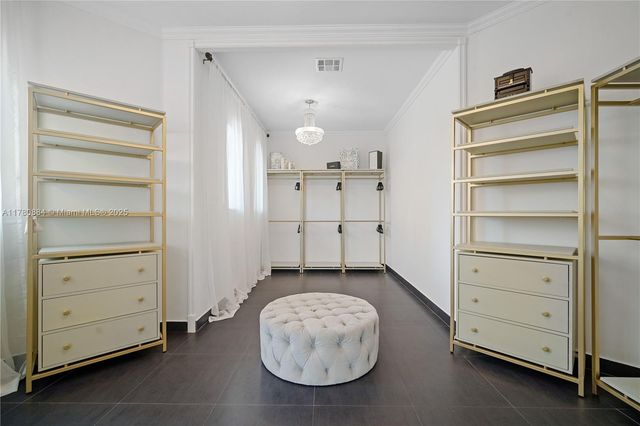 3300 NE 171st St, North Miami Beach, FL 33160