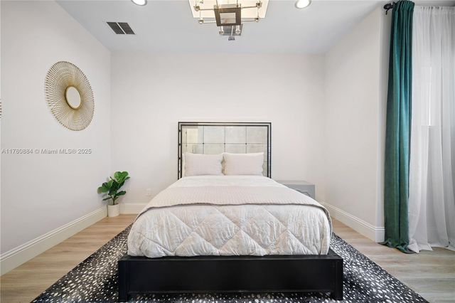 3300 NE 171st St, North Miami Beach, FL 33160