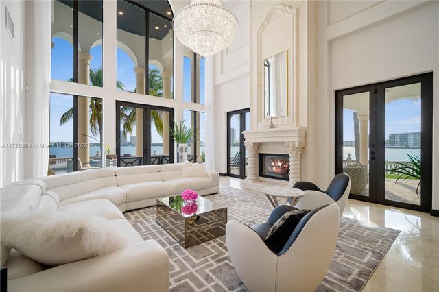 3300 NE 171st St, North Miami Beach, FL 33160