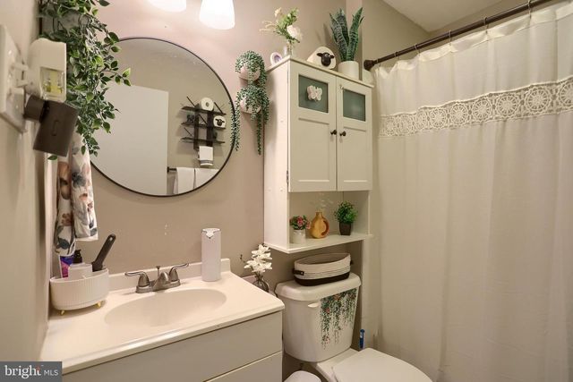 101 OAK DR, Camp Hill, PA 17011