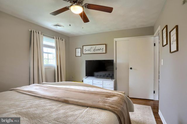 101 OAK DR, Camp Hill, PA 17011
