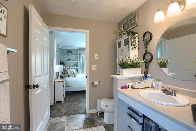 101 OAK DR, Camp Hill, PA 17011