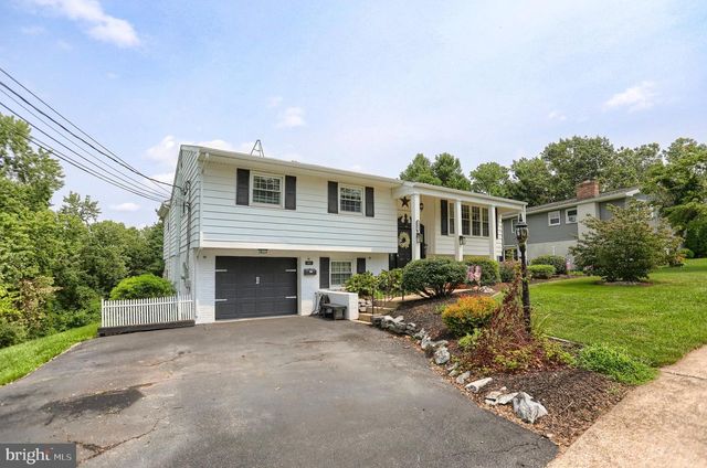 101 OAK DR, Camp Hill, PA 17011