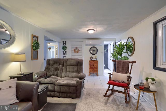 101 OAK DR, Camp Hill, PA 17011