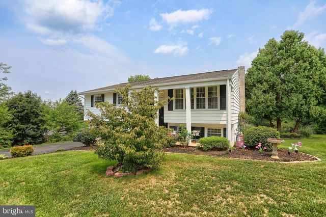 101 OAK DR, Camp Hill, PA 17011