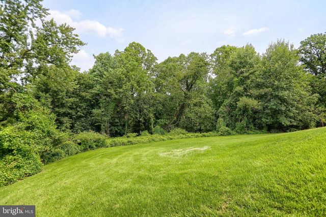 101 OAK DR, Camp Hill, PA 17011