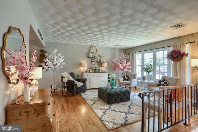 101 OAK DR, Camp Hill, PA 17011
