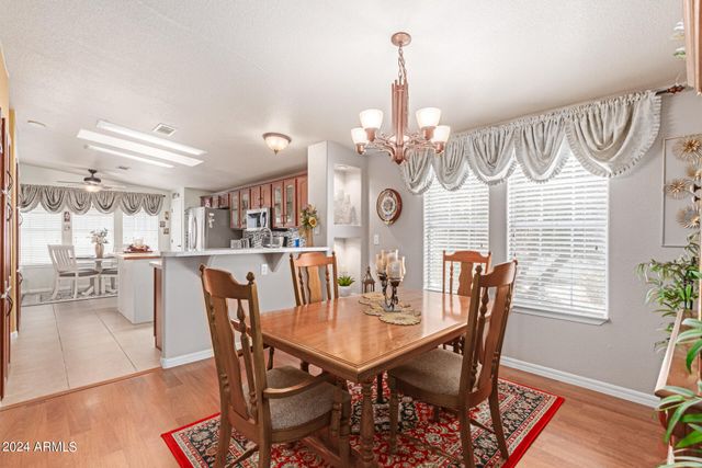 3301 S GOLDFIELD Road 4020, Apache Junction, AZ 85119