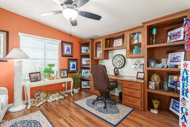 3301 S GOLDFIELD Road 4020, Apache Junction, AZ 85119