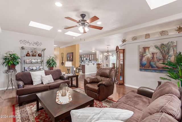 3301 S GOLDFIELD Road 4020, Apache Junction, AZ 85119
