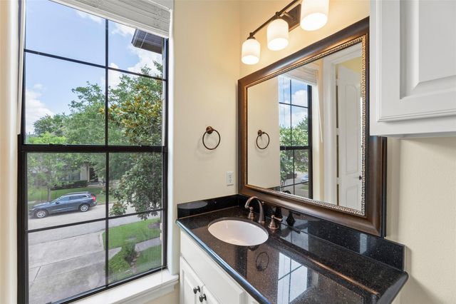 4107 Dartmouth Avenue, Houston, TX 77005