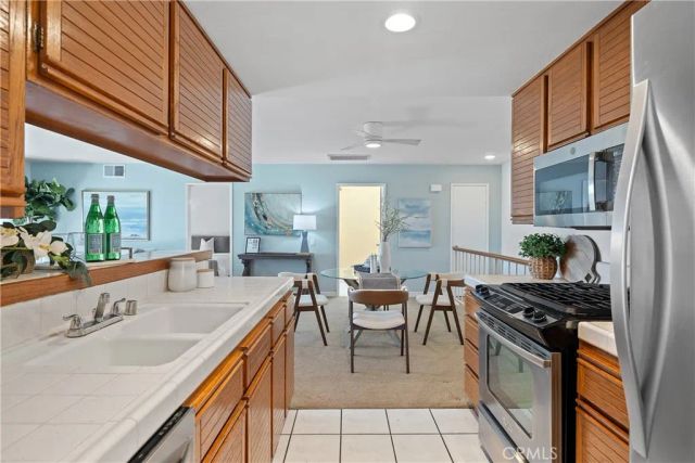 25224 Birch Grove Lane 3, Lake Forest, CA 92630