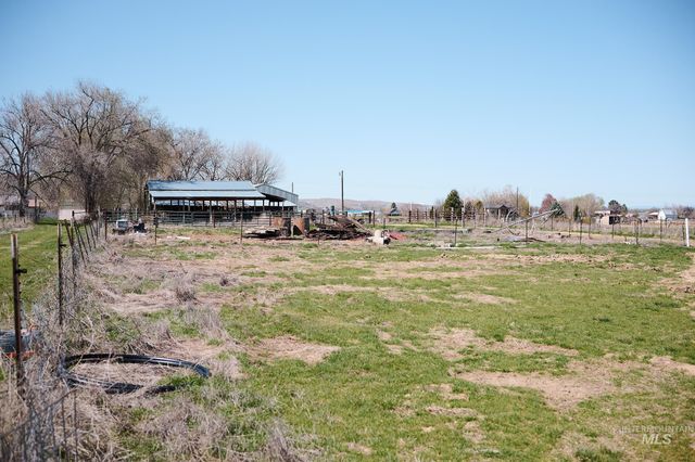 3512 Bowman Rd, Emmett, ID 83617