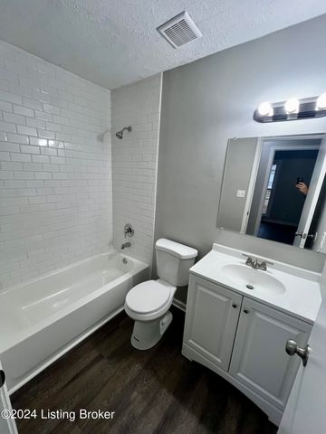 11409 Deham Dr, Louisville, KY 40241