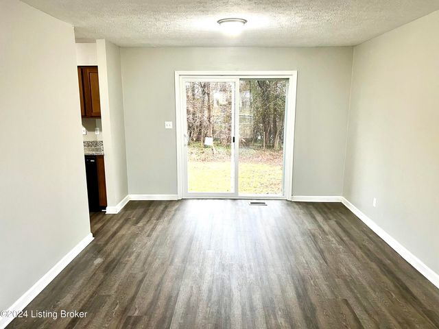 11409 Deham Dr, Louisville, KY 40241