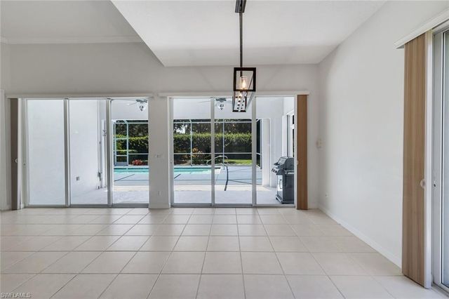 2709 Island Pond LN, Naples, FL 34119