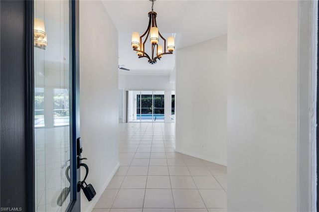 2709 Island Pond LN, Naples, FL 34119