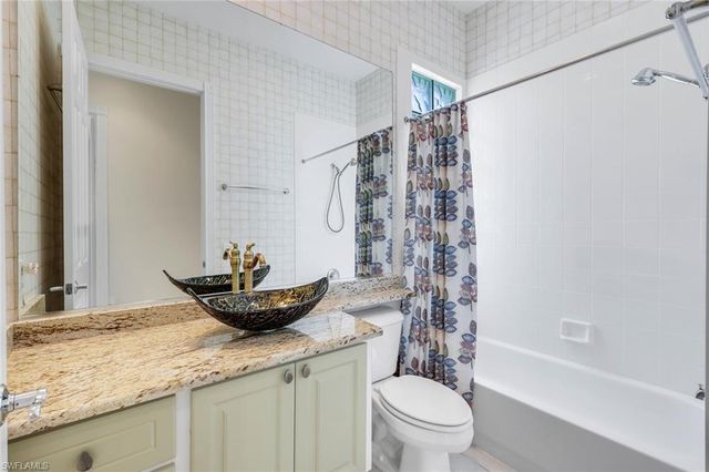 2709 Island Pond LN, Naples, FL 34119
