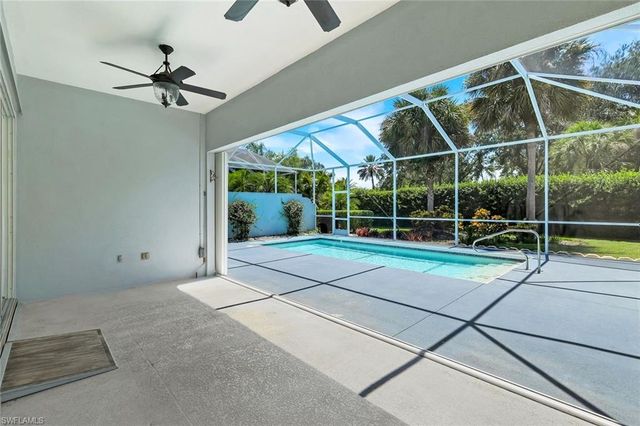 2709 Island Pond LN, Naples, FL 34119