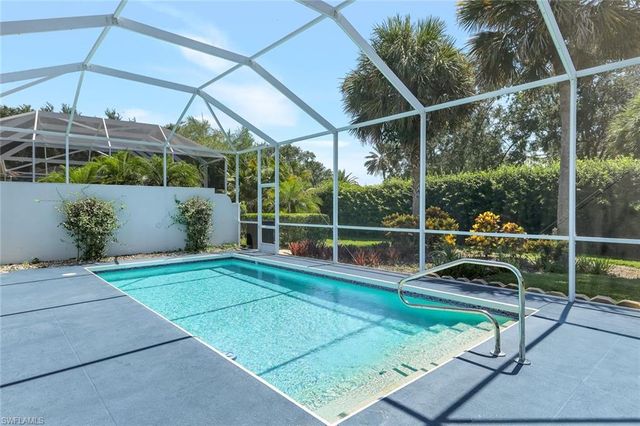 2709 Island Pond LN, Naples, FL 34119