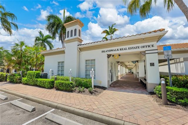 2709 Island Pond LN, Naples, FL 34119