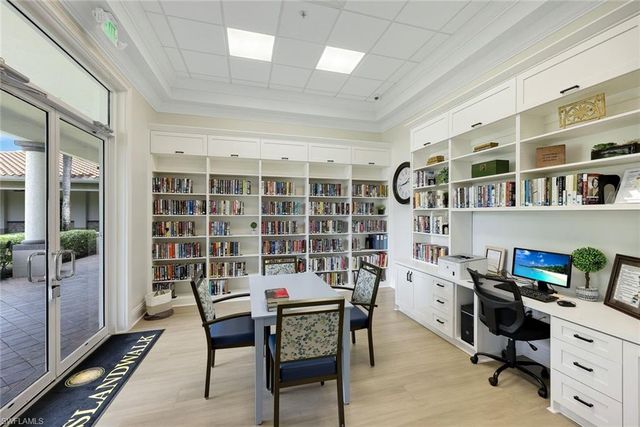 2709 Island Pond LN, Naples, FL 34119