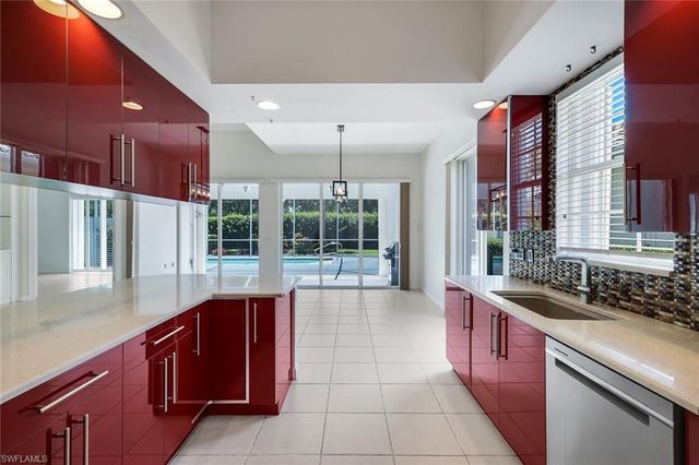 2709 Island Pond LN, Naples, FL 34119