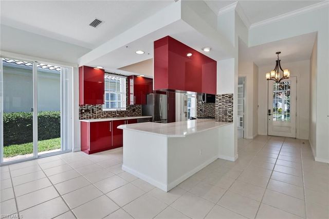 2709 Island Pond LN, Naples, FL 34119