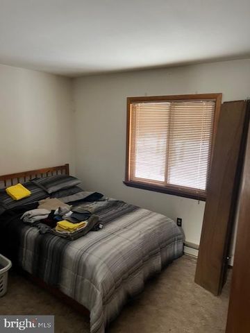 725 DOTTERS CORNER RD, Kunkletown, PA 18058