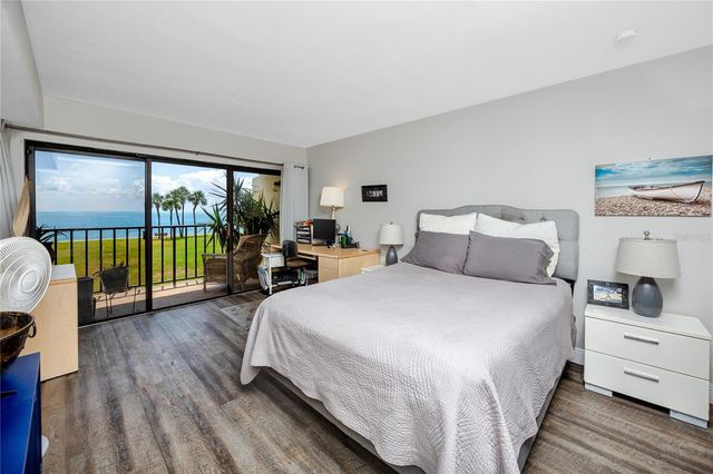 7530 SUNSHINE SKYWAY LANE S 115, St Petersburg, FL 33711