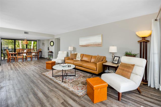 7530 SUNSHINE SKYWAY LANE S 115, St Petersburg, FL 33711
