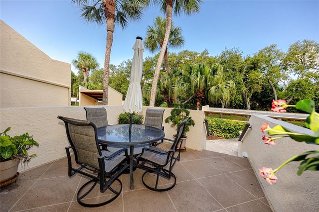7530 SUNSHINE SKYWAY LANE S 115, St Petersburg, FL 33711