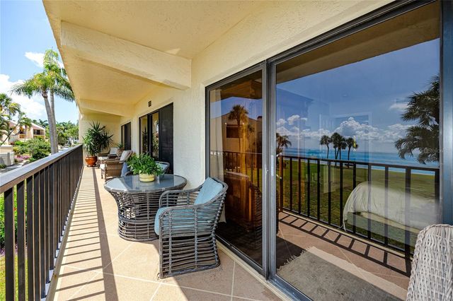 7530 SUNSHINE SKYWAY LANE S 115, St Petersburg, FL 33711