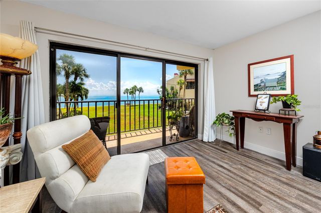 7530 SUNSHINE SKYWAY LANE S 115, St Petersburg, FL 33711