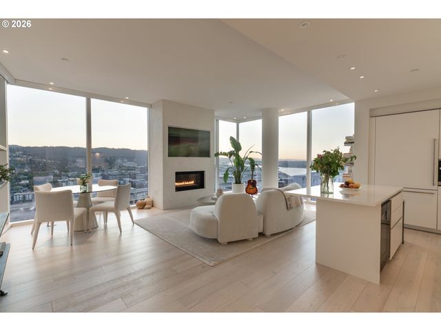 1075 Nw NORTHRUP St 2512, Portland, OR 97209