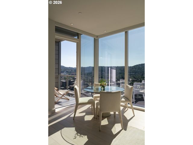 1075 Nw NORTHRUP St 2512, Portland, OR 97209