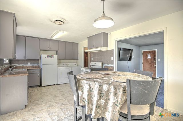 1206 Jefferis Avenue, Killeen, TX 76543