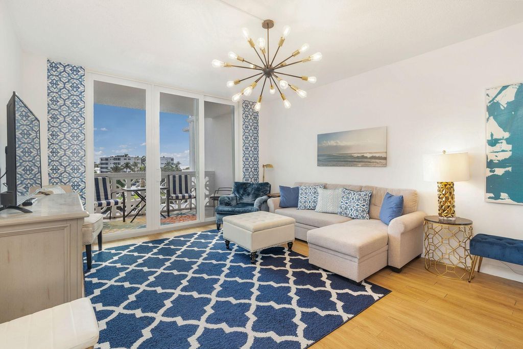 Image 3 of property listing at 2840 S Ocean 5110 Boulevard 511, Palm Beach, FL 33480