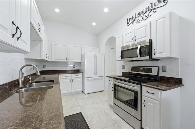 1777 FOUNTAIN VIEW CIRCLE, Venice, FL 34292