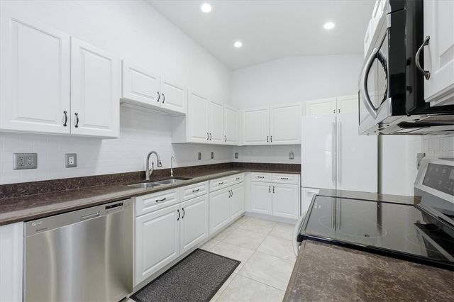 1777 FOUNTAIN VIEW CIRCLE, Venice, FL 34292