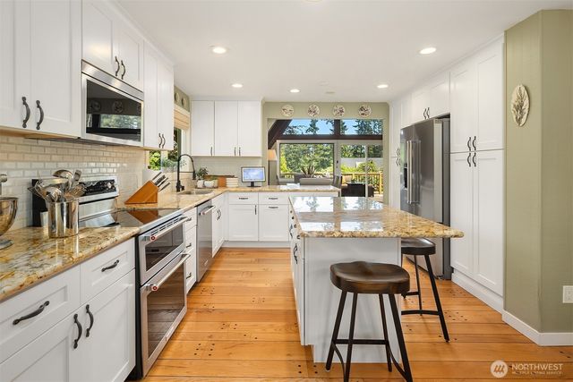20002 156th Avenue NE, Woodinville, WA 98072