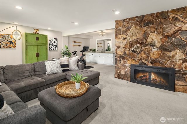 20002 156th Avenue NE, Woodinville, WA 98072