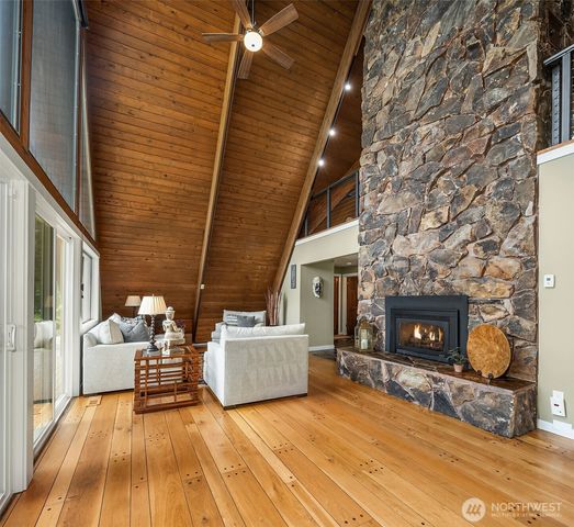 20002 156th Avenue NE, Woodinville, WA 98072