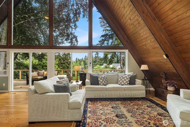 20002 156th Avenue NE, Woodinville, WA 98072