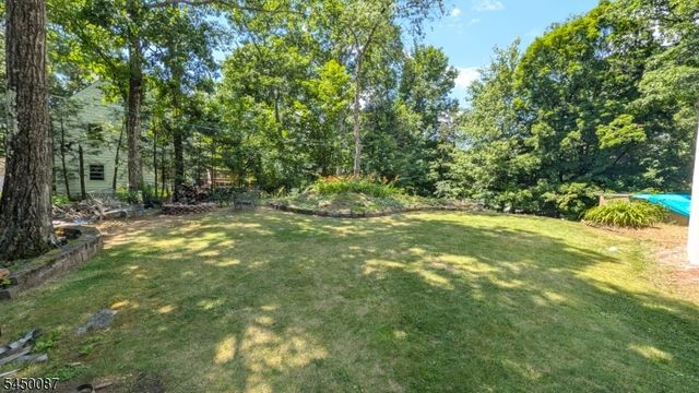 31 Hewitt Rd, West Milford Twp., NJ 07421